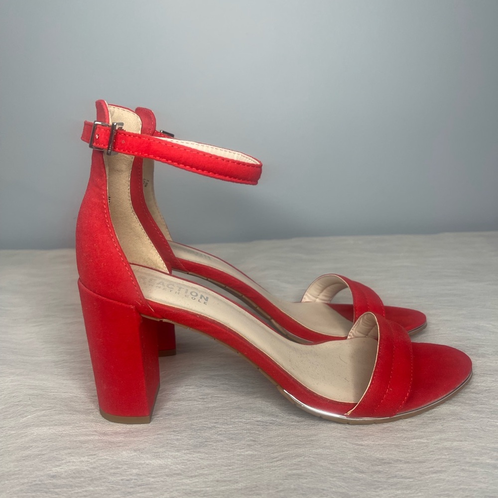 Kenneth Cole block heel strappy red sandal